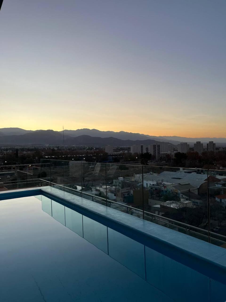Apartamento Centrico Con Las Mejores Vistas De 멘도사 외부 사진